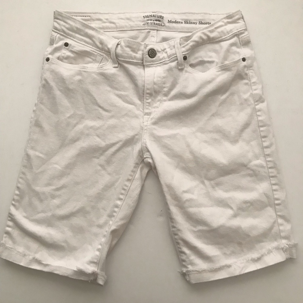 Levi's White Modern Skinny Bermuda Shorts